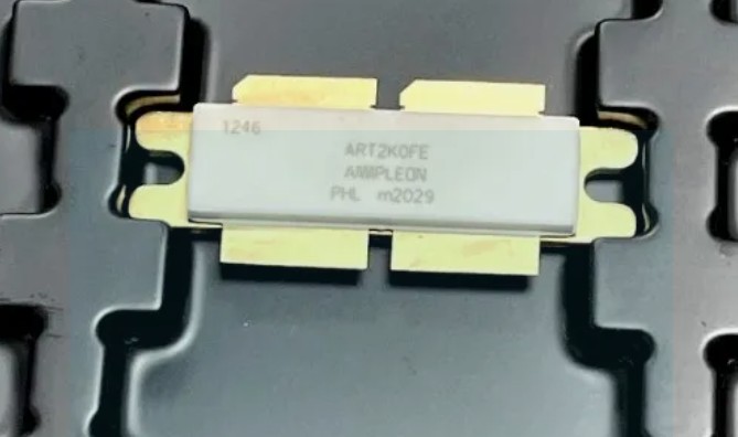 มอสเฟต ทรานซิสเตอร์ LDMOS กำลังสูง AMPLEON ART2K0FE ความถี่ 1 ถึง 400 MHz